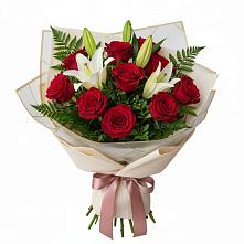 Букет цветов из:  Лилии и Розы в Никольский