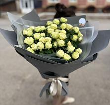 Букет Белые кустовые розы Солинеро в Никольский