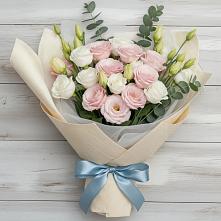 Букет цветов из:  Лизиантусы в Никольский