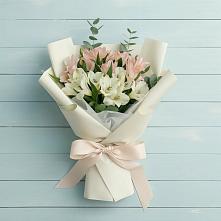 Букет цветов из:  Альстромерии #REPLACE_PRED# Никольский