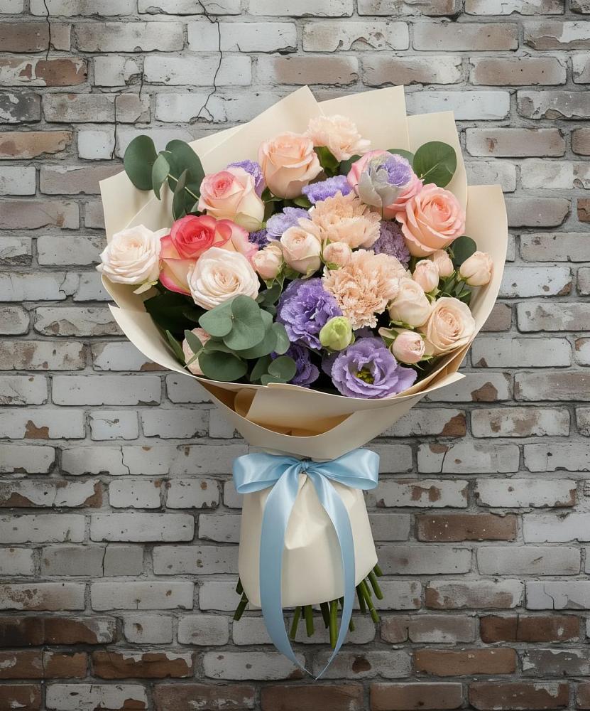 Букет цветов из: Розы, Лизиантусы и Гвоздики в Никольский