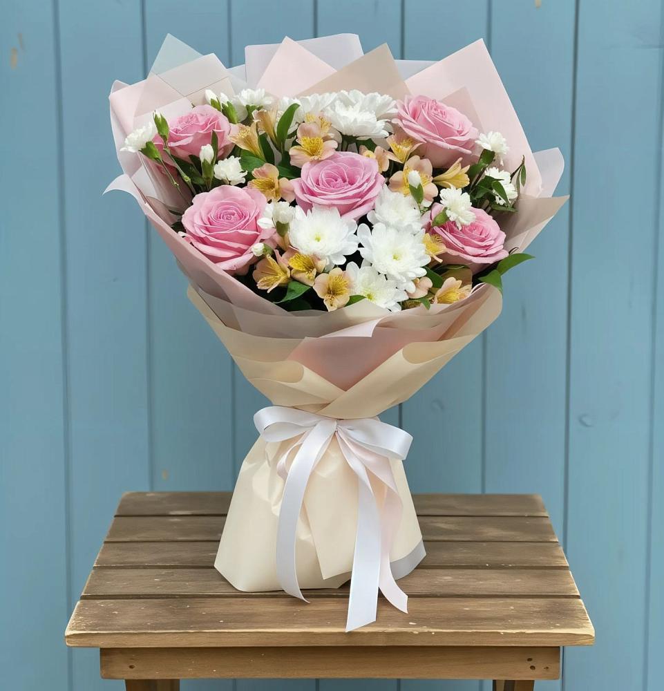 Букет цветов из: Гвоздики, Орхидеи и Розы в Никольский