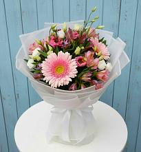 Букет цветов из:  Герберы, Альстромерии и Лизиантусы #REPLACE_PRED# Никольский