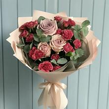 Букет цветов из:  Гвоздики и Розы в Никольский