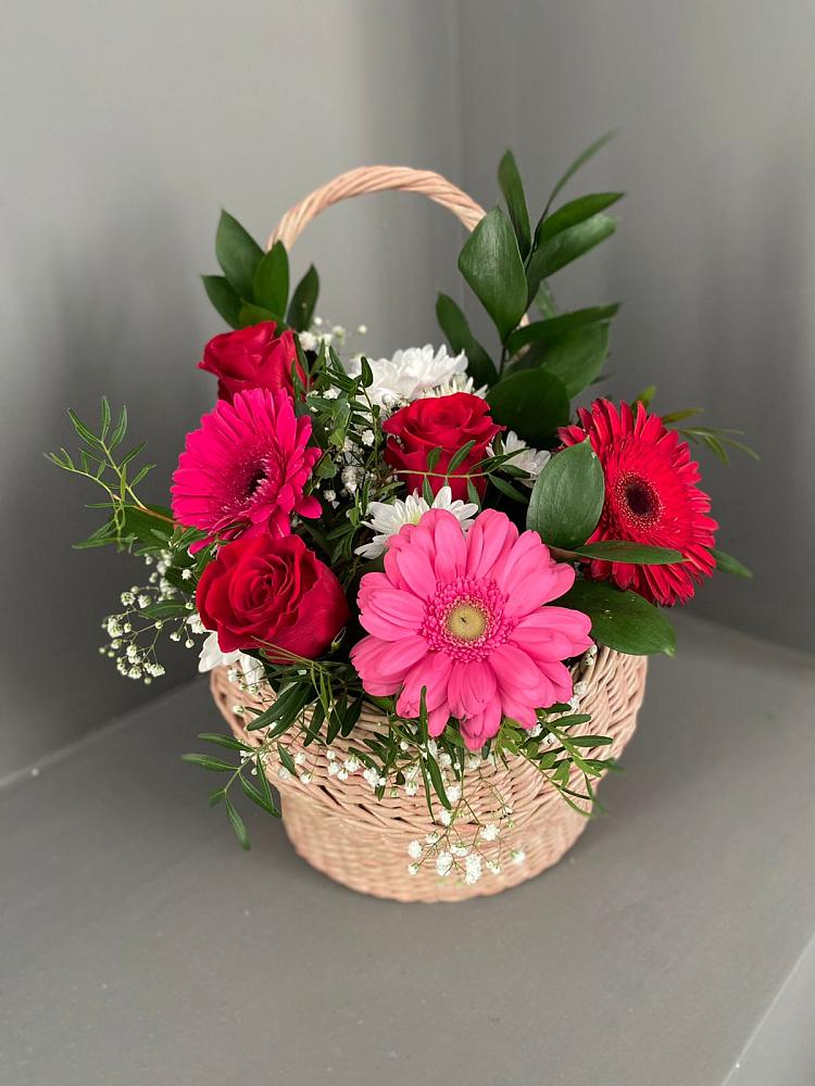 Цветочная композиция из Розы, Хризантемы и Герберы в корзине в Никольский