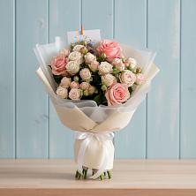 Букет цветов из:  Розы в Никольский