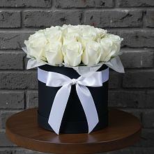 Цветочная композиция из Розы в шляпной коробке в Никольский